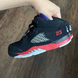 Boys Nike Air Jordan 5 Retro “Top 3” Grape Metallic Fire Red